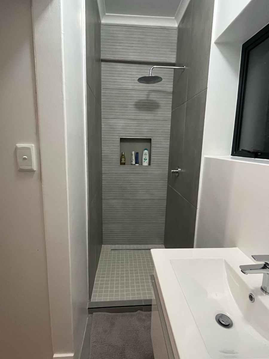 To Let 3 Bedroom Property for Rent in Vredehoek Western Cape